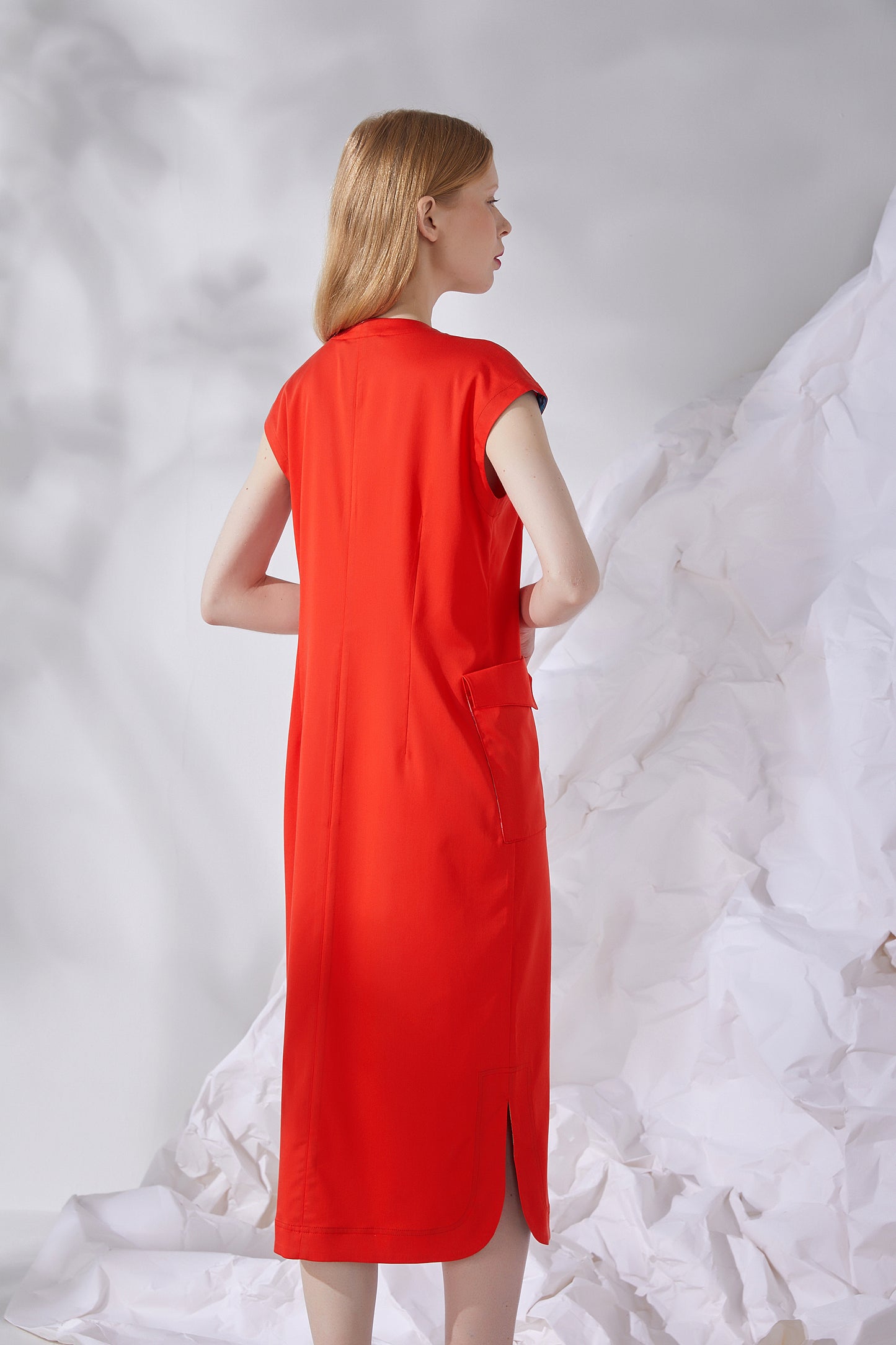 SHELLED BUTTON MIDI DRESS