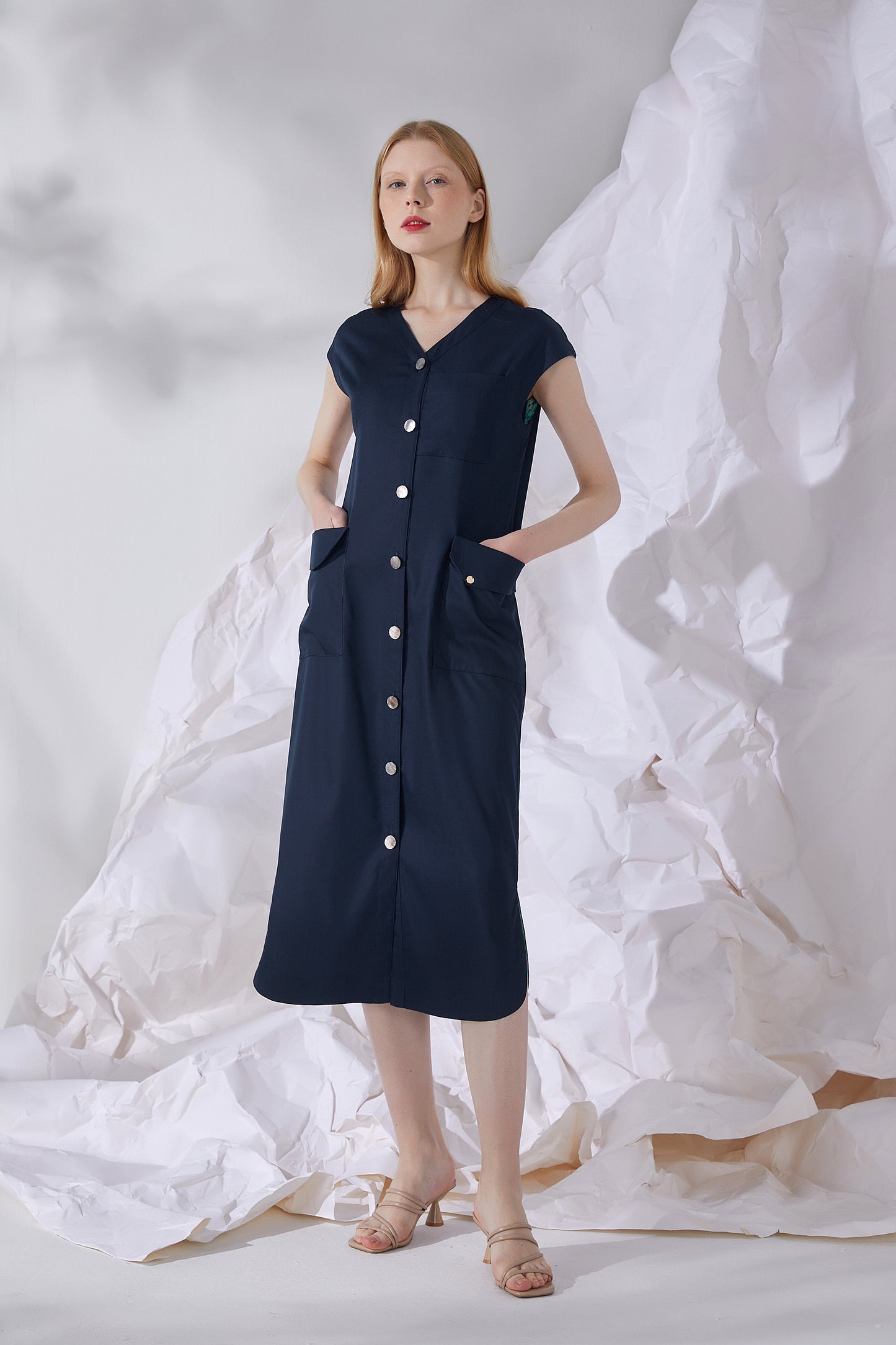 SHELLED BUTTON MIDI DRESS