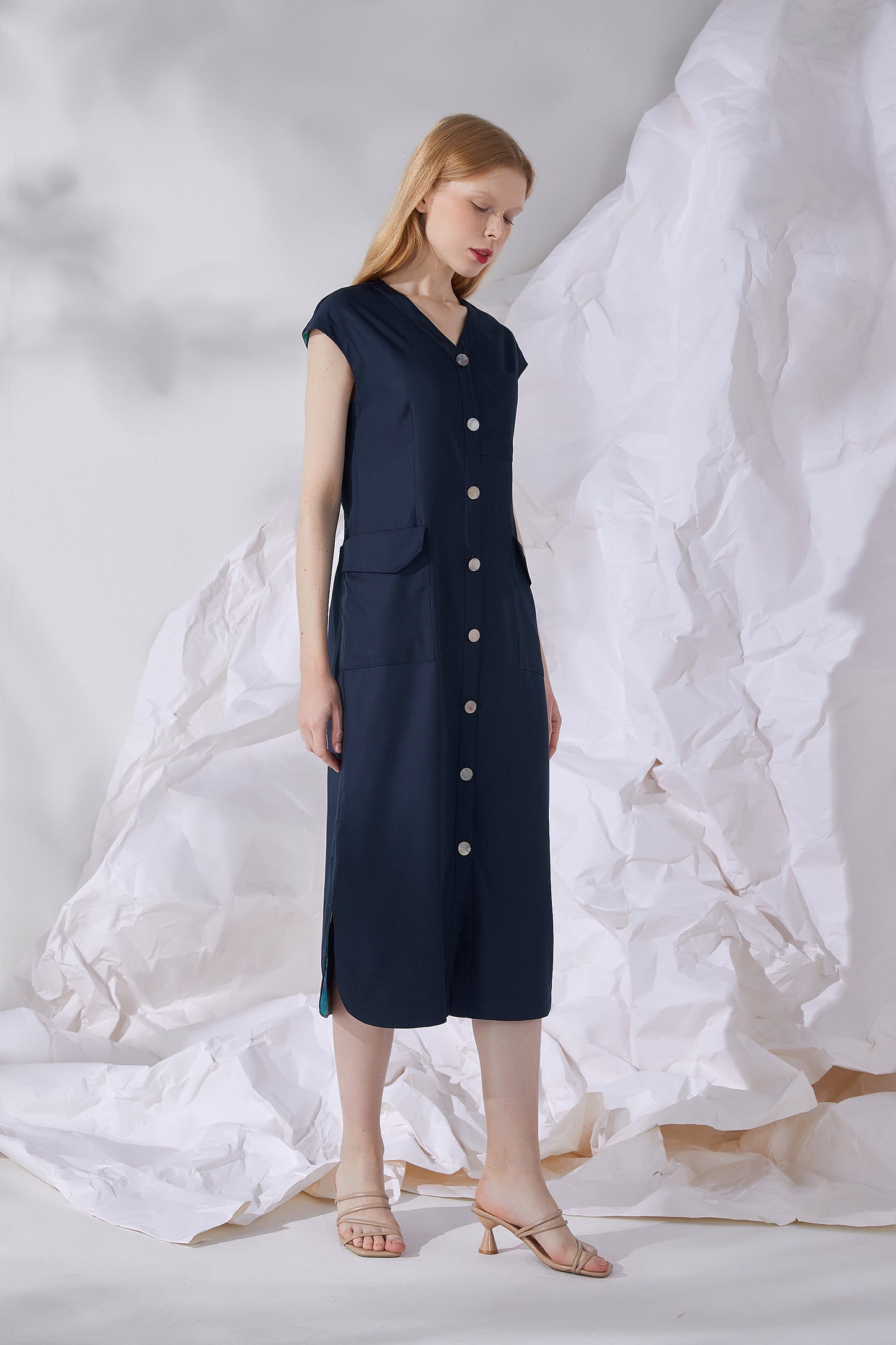 SHELLED BUTTON MIDI DRESS