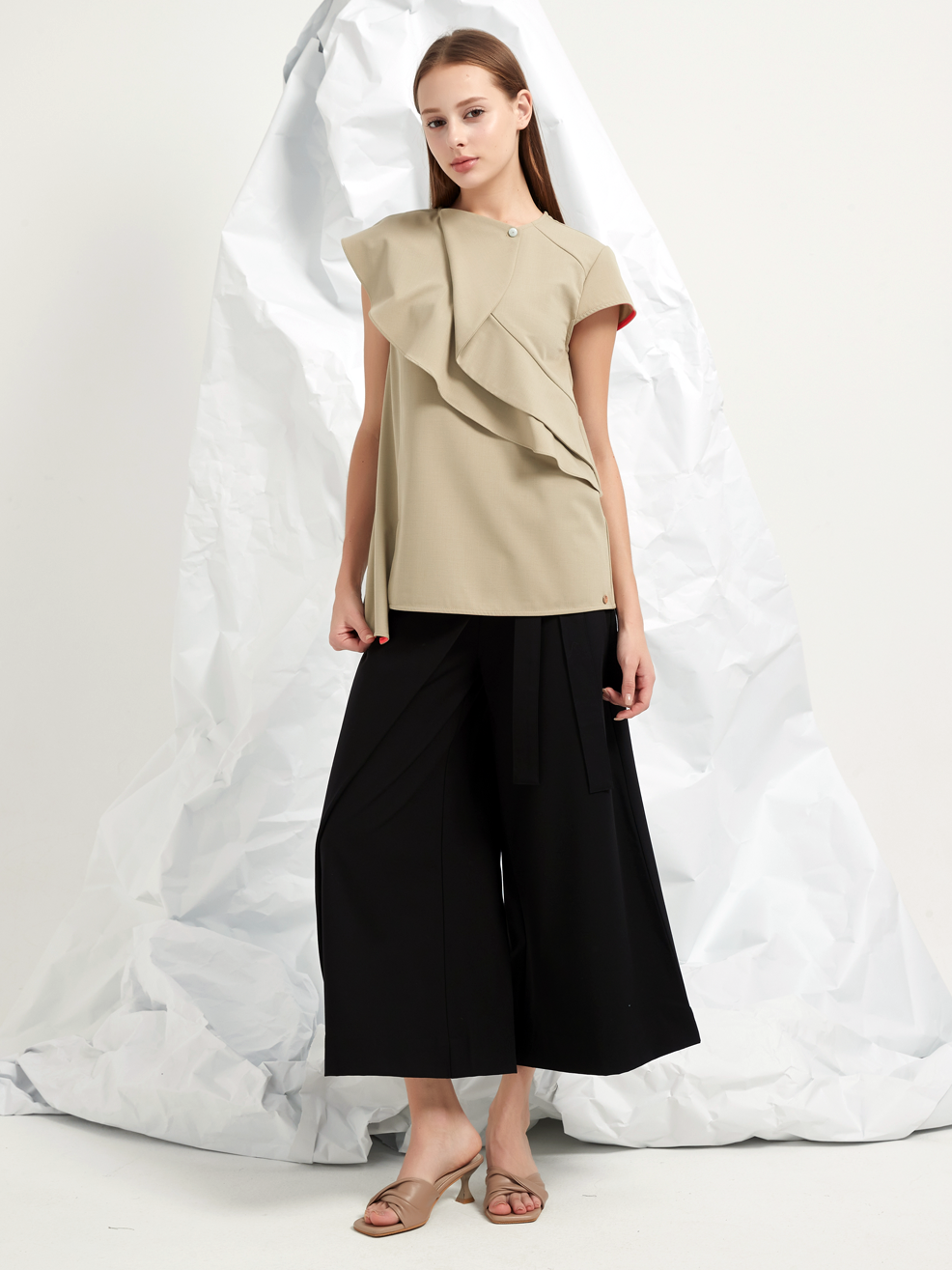 WOOL BLEND TENCEL FRILLS BLOUSE