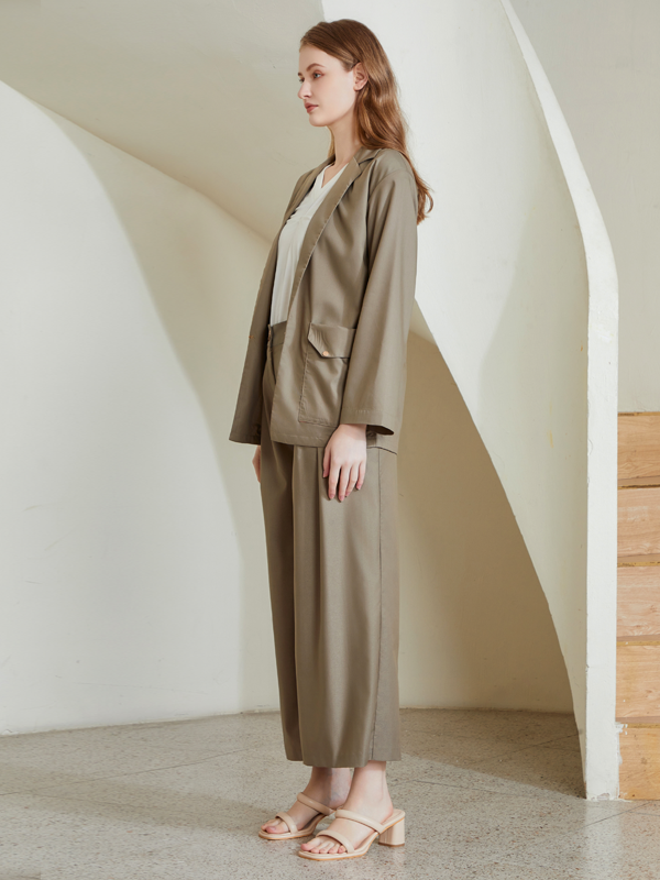 PLEATED WIDE LEG TROUSERS