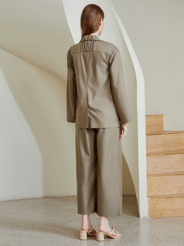 PLEATED WIDE LEG TROUSERS