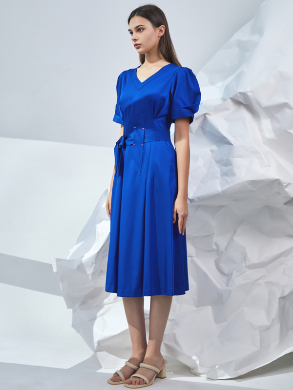 Final Pieces - DETAILED V-NECK DRESS