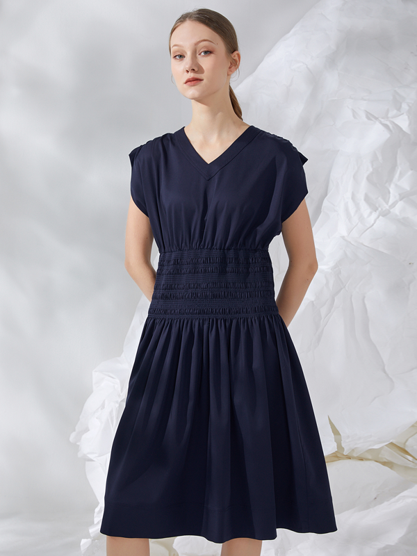 Final Pieces - SMOCKED MIDI DRESS