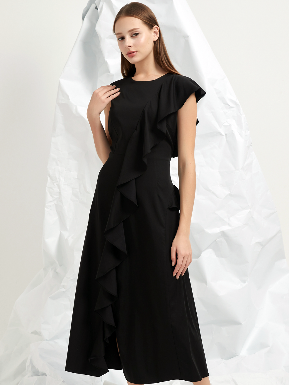 FRILLS FLARED MAXI DRESS