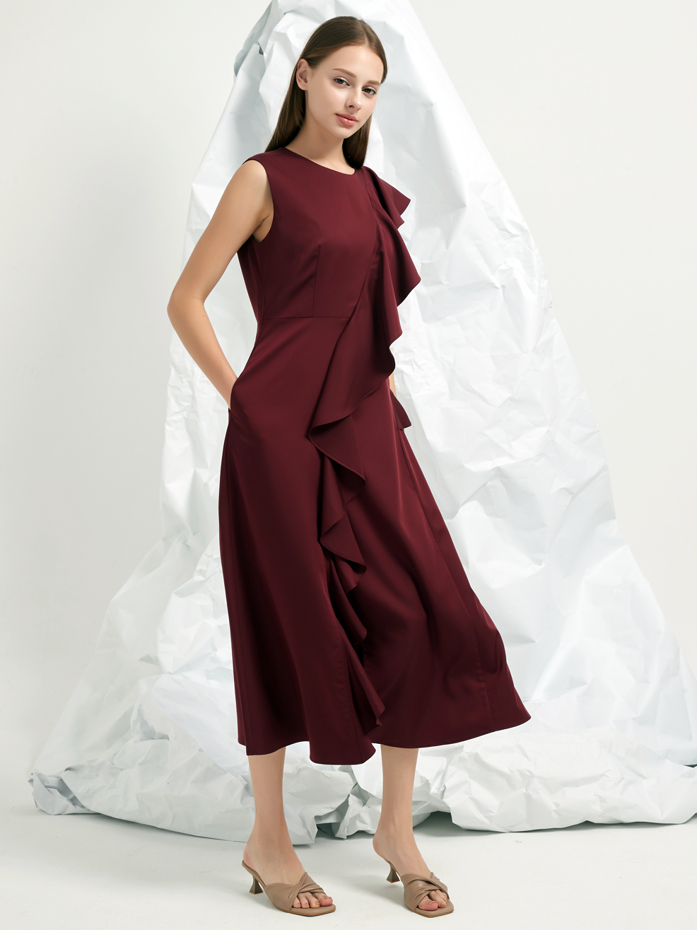 FRILLS FLARED MAXI DRESS