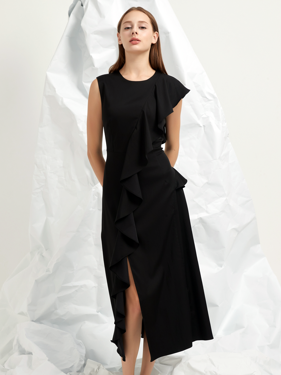 FRILLS FLARED MAXI DRESS