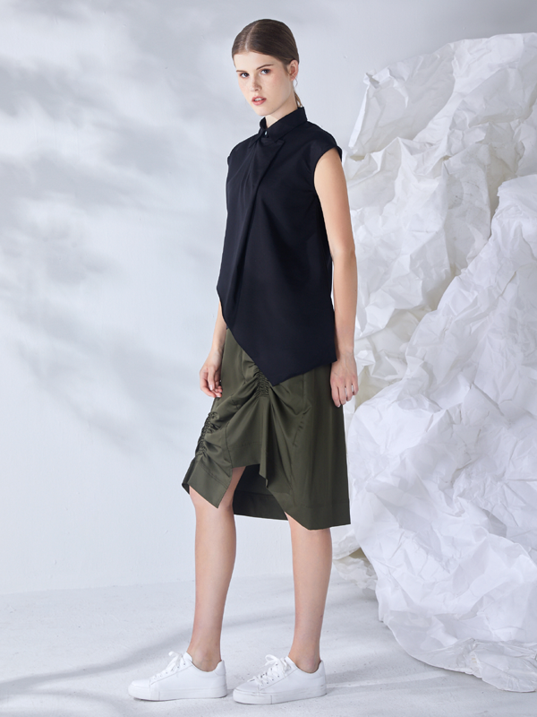 ASYMMETRIC BLOUSE