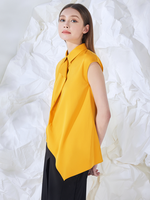 ASYMMETRIC BLOUSE