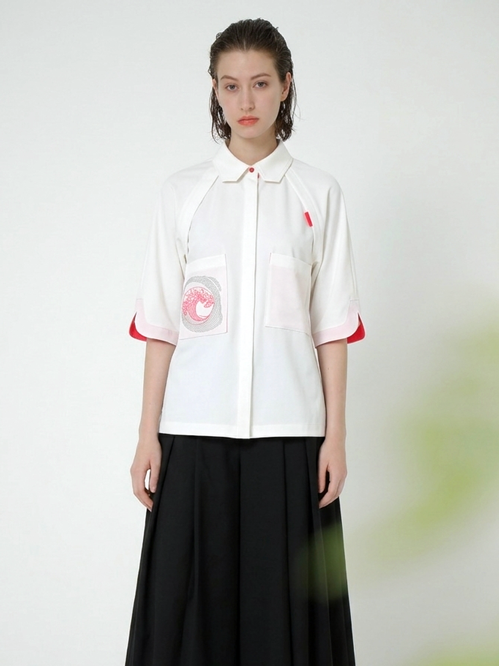 EMBROIDERED POCKETED JERSEY BLOUSE