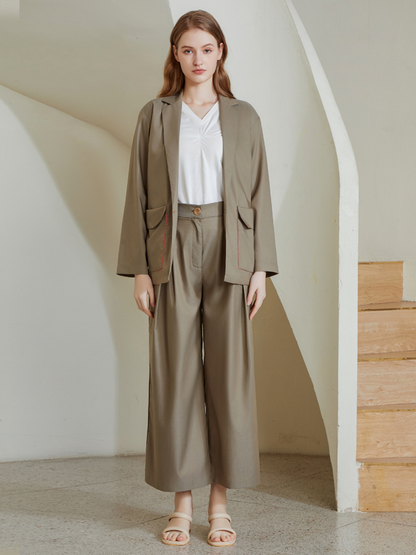 PLEATED WIDE LEG TROUSERS