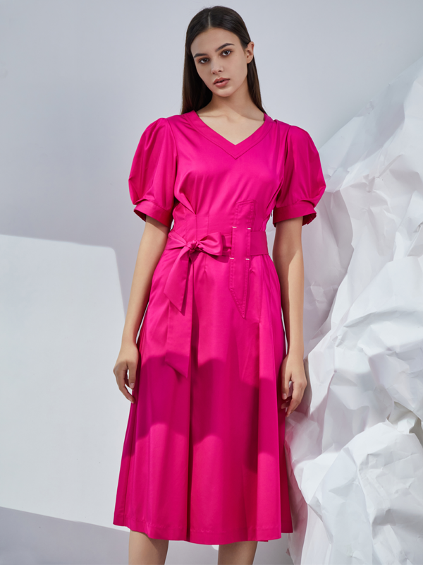 Final Pieces - DETAILED V-NECK DRESS
