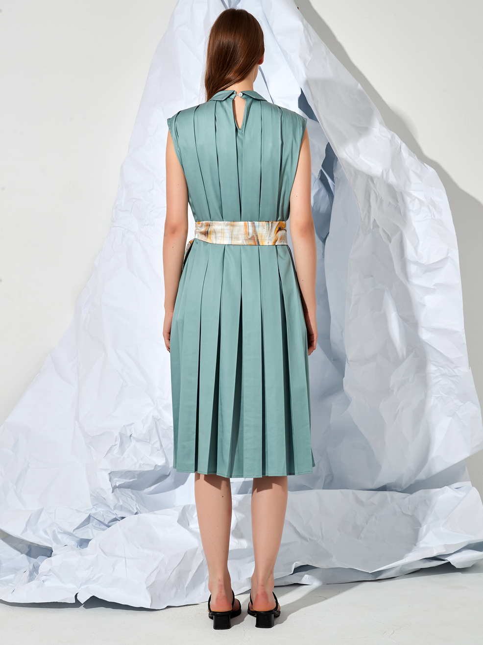 PLEATED BELTED MIDI DRESS