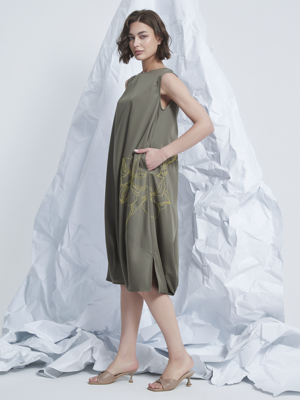 TUNIC EMBROIDERED MIDI DRESS