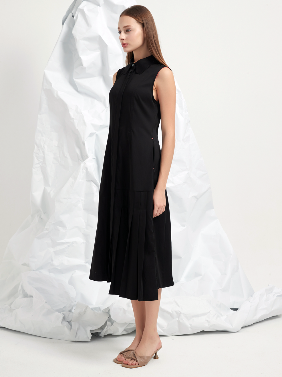 PLEATED PANELLED MIDI DRESS