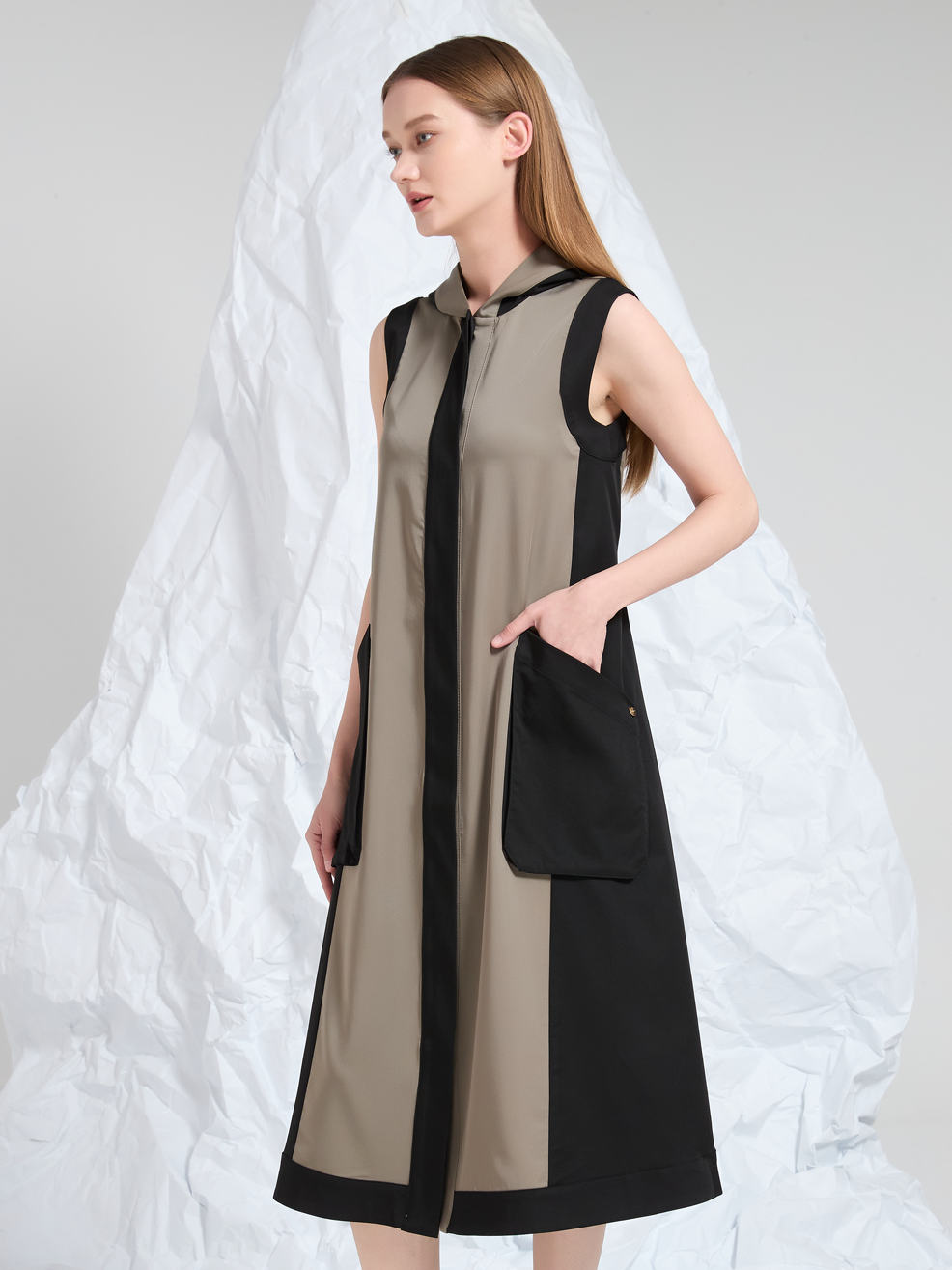 HODDIE CONTRAST MIDI DRESS