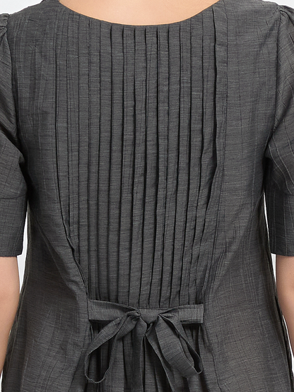 BACK TIED PLEATED MIDI DRESS